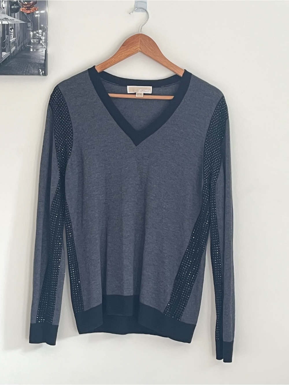 Michael Kors Gray V-Neck Sweater Cashmere blend- Large PtP 21.5 inch